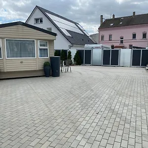  Apartment Blitz Blank Neue Messe